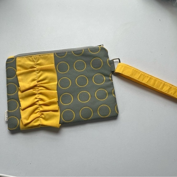 Etsy Custom Bye Nina Purse Clutch Pouch Wallet PolkaDots Ruffle Yellow Grey - Picture 1 of 7